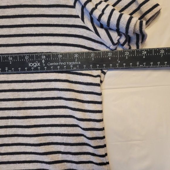 Old Navy Black White Striped T-Shirt Plush Knit Tee Top Size M - Picture 9 of 9